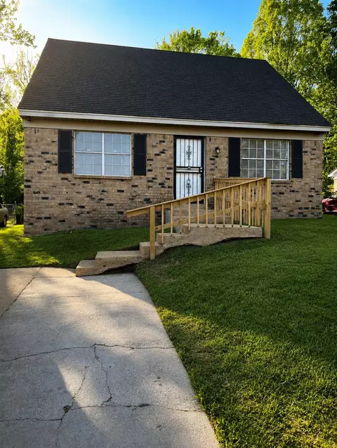 3699 Skylark Dr, Memphis, TN 38109