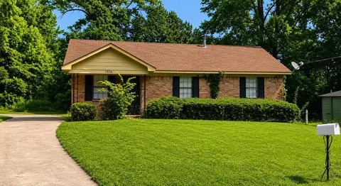 1056 Walk Rd, Memphis, TN 38109