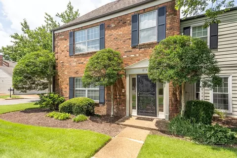 8145 Hunters Grove Ln, Germantown, TN 38138