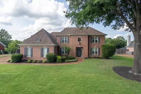8960 W Grovelawn Cv, Germantown, TN 38139