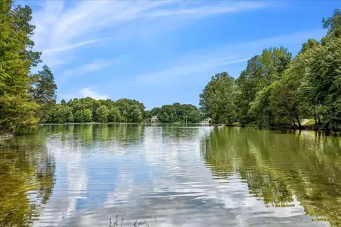8670 Riverwood Farms Pkwy, Cordova, TN 38016