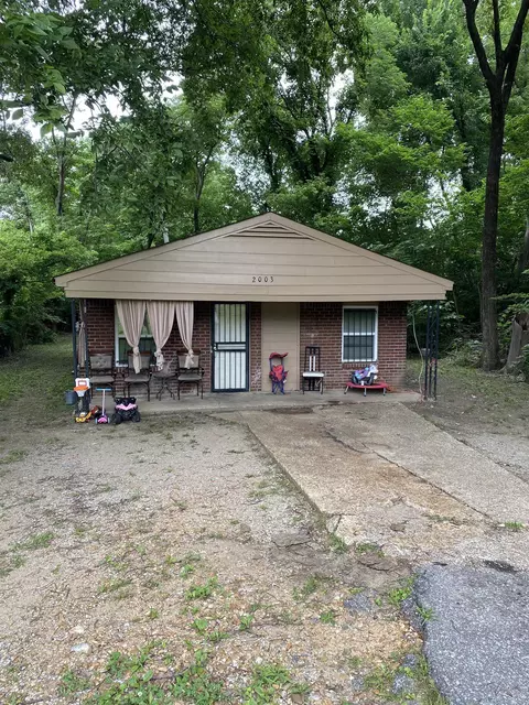 2003 Kansas St, Memphis, TN 38109