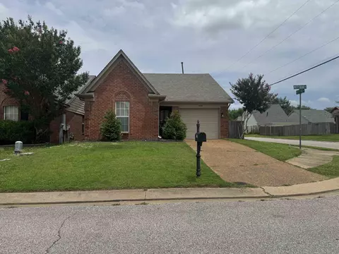 2818 Misty Briar Cv, Arlington, TN 38002