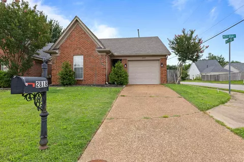 2818 Misty Briar Cv, Arlington, TN 38002