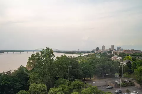 655 Riverside Dr #801, Memphis, TN 38103