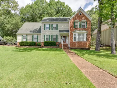 139 S Walnut Bend Rd, Cordova, TN 38018