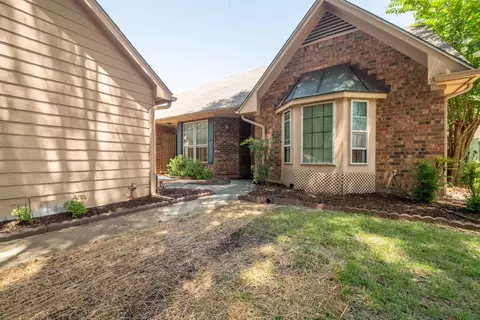 6684 Pondview Cv, Memphis, TN 38119