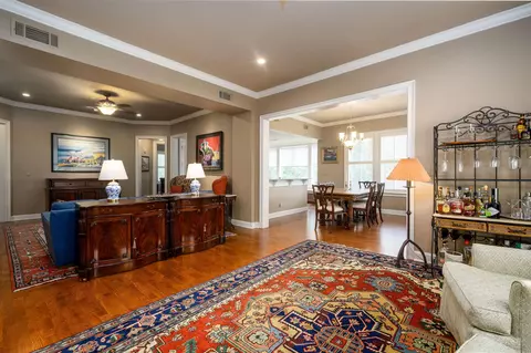 5204 Lexington Club Cv #301, Memphis, TN 38117
