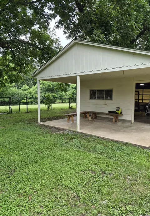 Exterior - 4260 Broadway Rd, Arlington, TN 38002 photo 10 of 12