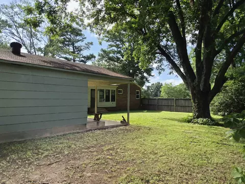 Exterior - 4260 Broadway Rd, Arlington, TN 38002 photo 7 of 12