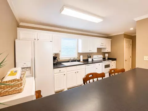 Kitchen - 59 Conner Cir, Iuka, MS 38852 photo 1 of 2