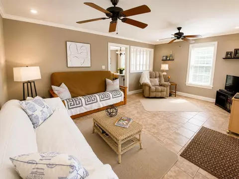 Living - 59 Conner Cir, Iuka, MS 38852 photo 3 of 3