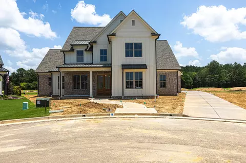 55 New Pond Rd, Piperton, TN 38017