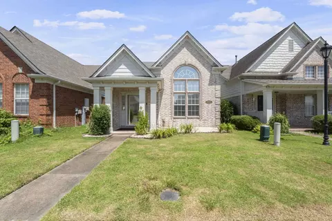 1030 W Montebello Cir, Cordova, TN 38018