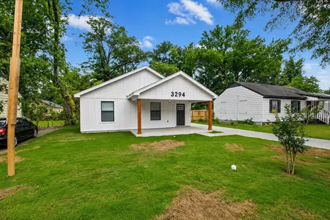 3294 E Oak Side Dr, Memphis, TN 38118