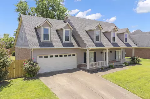 9045 Chimneyrock Blvd, Cordova, TN 38016