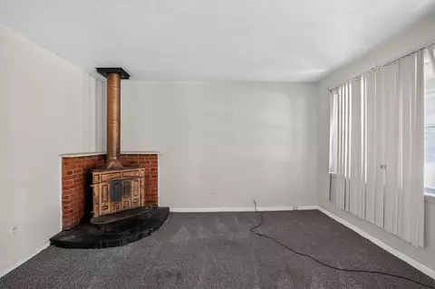 Living - 3712 Wolf Trail Dr, Memphis, TN 38128 photo 4 of 5