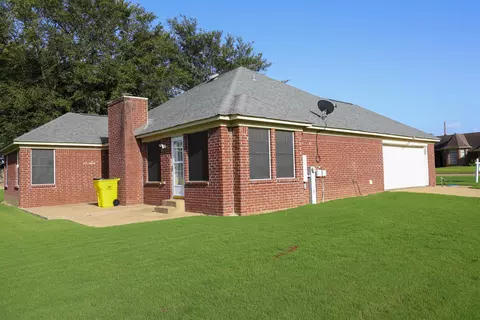 6626 Finch Rd, Memphis, TN 38141