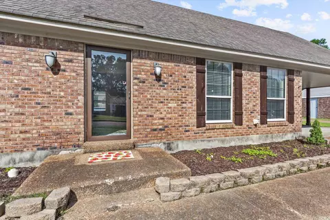 Exterior - 3877 Sabal Hill Dr, Bartlett, TN 38135 photo 7 of 7