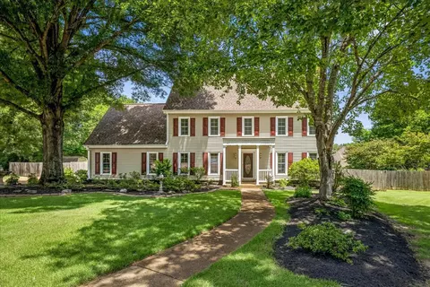 1090 Martinsburg Cv, Collierville, TN 38017