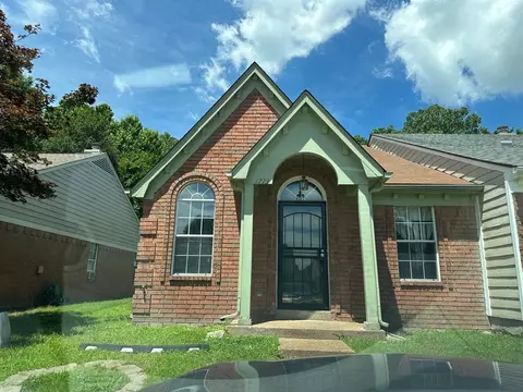 1773 Beaver Trail Dr, Cordova, TN 38016