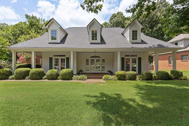 1791 Wood Oak Dr, Cordova, TN 38016