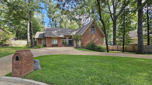 8486 Hunters Forest Cv, Germantown, TN 38138