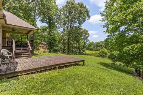 Exterior - 104 Springbrook Dr, Jackson, TN 38305 photo 4 of 6