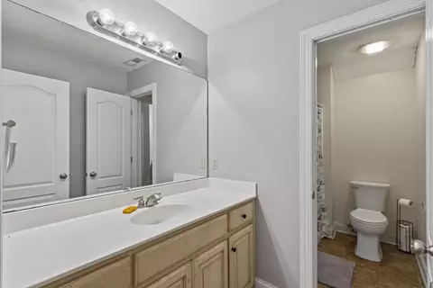 Bath - 104 Springbrook Dr, Jackson, TN 38305 photo 3 of 4
