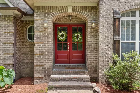 Entry Way - 104 Springbrook Dr, Jackson, TN 38305 photo 1 of 4