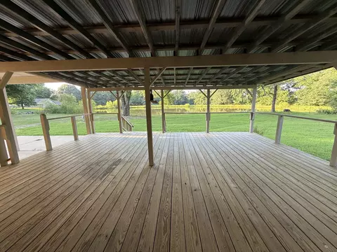 Exterior - 1384 Murphy Ave, Covington, TN 38019 photo 6 of 8