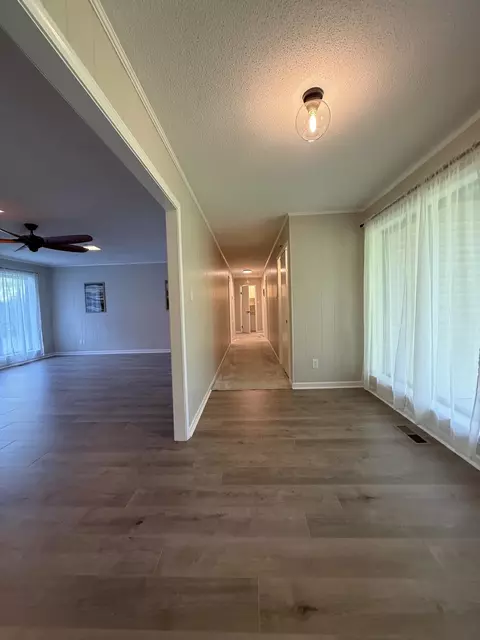 Entry Way - 1384 Murphy Ave, Covington, TN 38019 photo 1 of 2