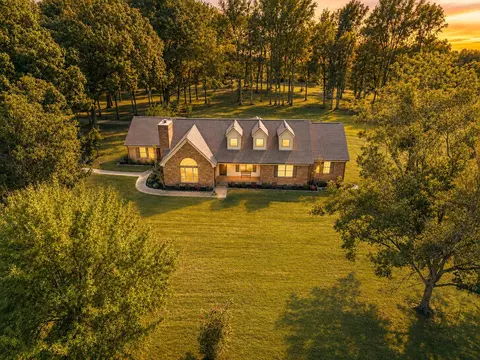 650 Blain Rd, Rossville, TN 38066