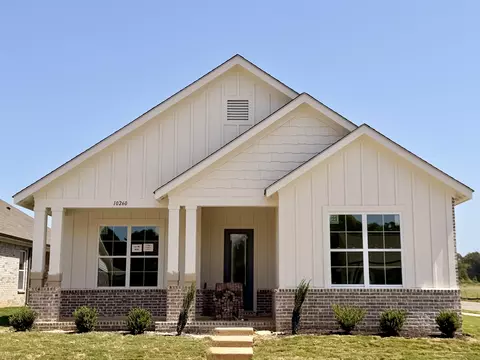 10260 Louanne Dr, Collierville, TN 38017