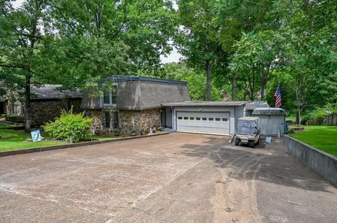 Exterior - 2401 Placid Cv, Nesbit, MS 38651 photo 2 of 15