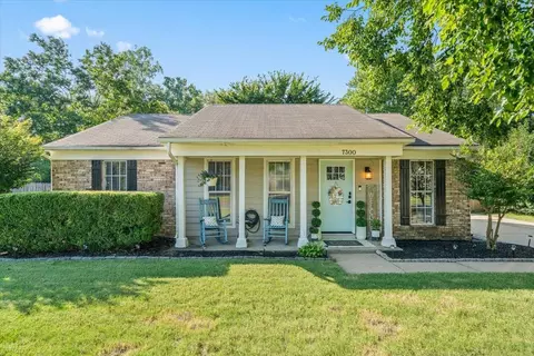 7300 Countryside Dr, Memphis, TN 38133
