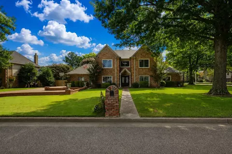 9533 Dogwood Estates Dr, Germantown, TN 38139