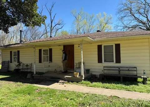 7146 Woodstock-cuba Rd, Millington, TN 38053