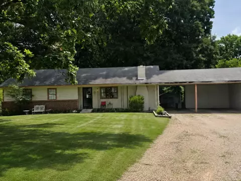 9242 Brunswick Rd, Millington, TN 38053