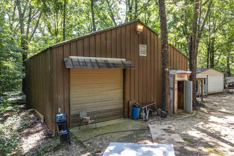 Exterior - 2665 Mccraw Loop, Mason, TN 38049 photo 5 of 10