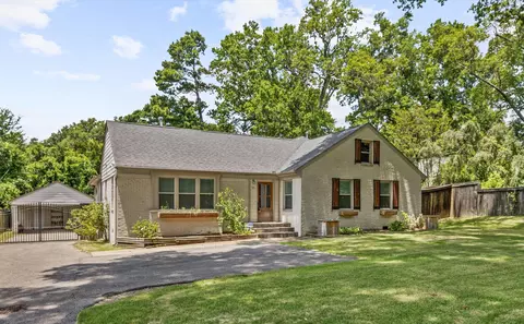 85 S White Station Rd, Memphis, TN 38117