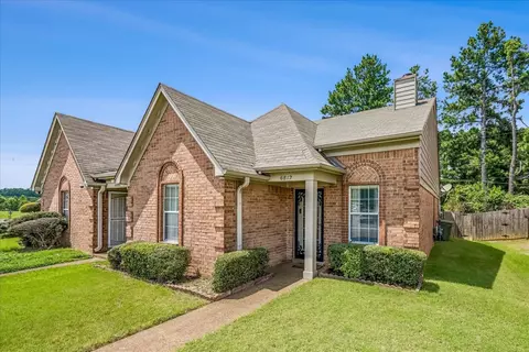 6812 Meadow Chase Ln, Memphis, TN 38115