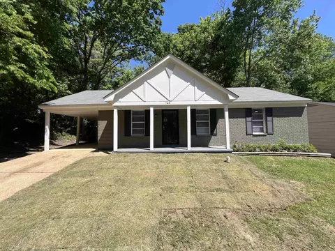 724 Blackstone St, Memphis, TN 38127