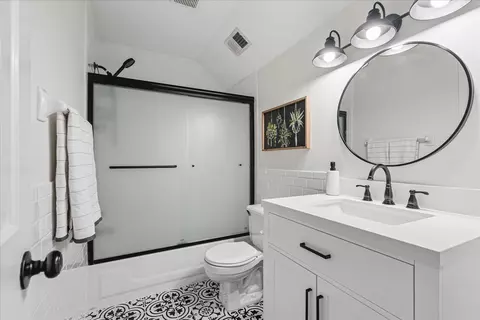 Bath - 6734 Rabbit Den Cv, Arlington, TN 38002 photo 4 of 4