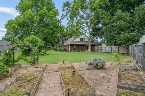 Exterior - 6734 Rabbit Den Cv, Arlington, TN 38002 photo 8 of 9
