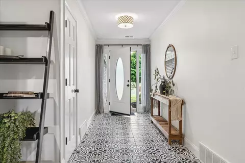 Entry Way - 6734 Rabbit Den Cv, Arlington, TN 38002 photo 1 of 3