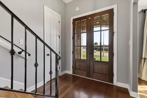 Entry Way - 141 Lower Fields Ln, Collierville, TN 38017 photo 2 of 5