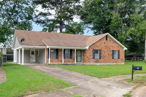 4393 Ridge Bay Cv, Millington, TN 38053