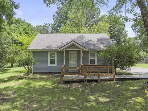 215 Jernigan Dr, Somerville, TN 38068