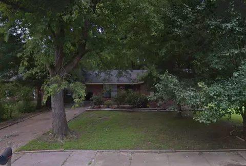 820 Archie Dr, Memphis, TN 38127
